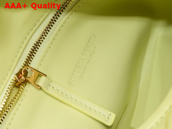 Bottega Veneta Large Hop Bag in Camomile Intrecciato Calfskin Leather Replica