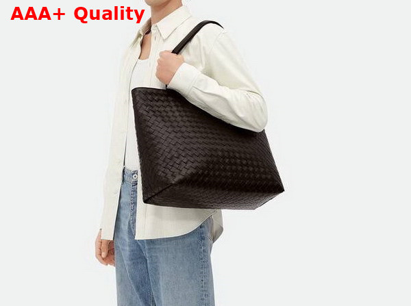 Bottega Veneta Large Intrecciato Zipped Tote Bag in Black Intrecciato Leather Replica