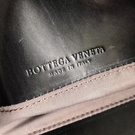 Bottega Veneta Large Messenger Bag in Black Calf Leather