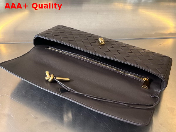 Bottega Veneta Long Clutch Andiamo with Handle Fondant Intrecciato Leather Replica