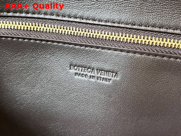 Bottega Veneta Long Clutch Andiamo with Handle Fondant Intrecciato Leather Replica