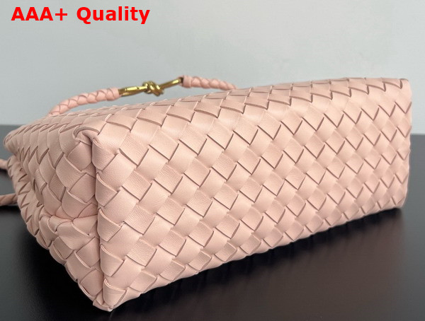 Bottega Veneta Medium Andiamo Bag in Cameo Intrecciato Leather Replica