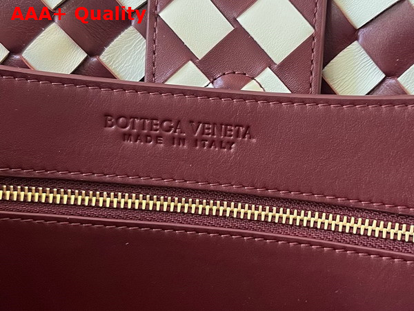 Bottega Veneta Medium Andiamo Barolo Glacier Replica