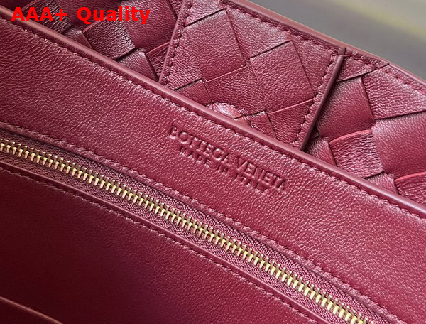 Bottega Veneta Medium Andiamo Top Handle Bag in Barolo Intrecciato Leather Replica