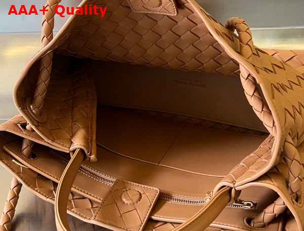 Bottega Veneta Medium Andiamo Top Handle Bag in Caramel Intrecciato Leather Replica