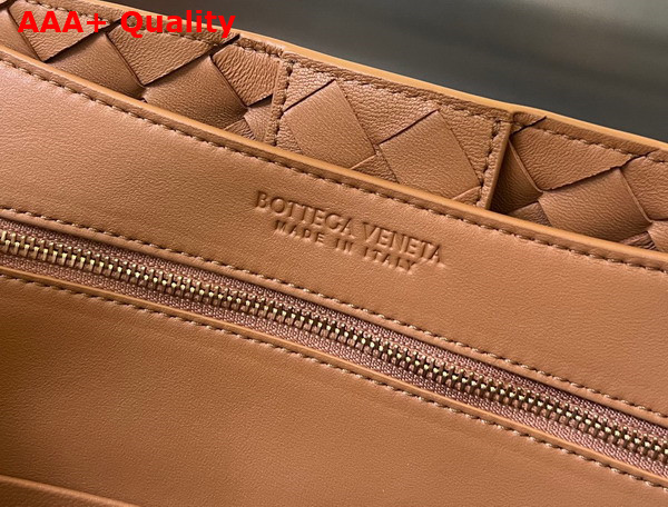 Bottega Veneta Medium Andiamo Top Handle Bag in Caramel Intrecciato Leather Replica