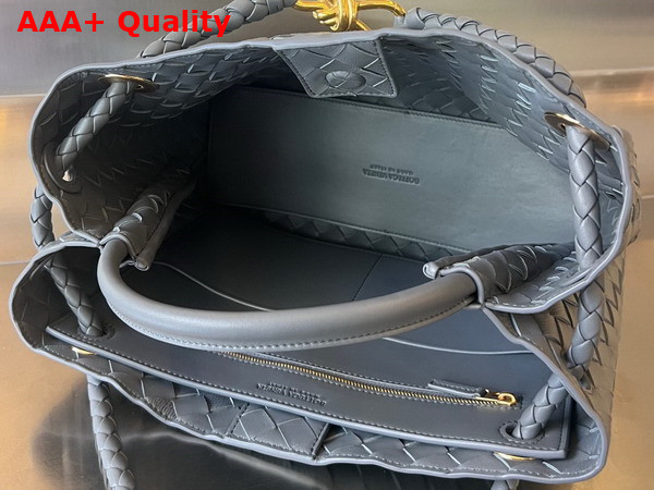 Bottega Veneta Medium Andiamo Top Handle Bag in Thunder Intrecciato Leather Replica