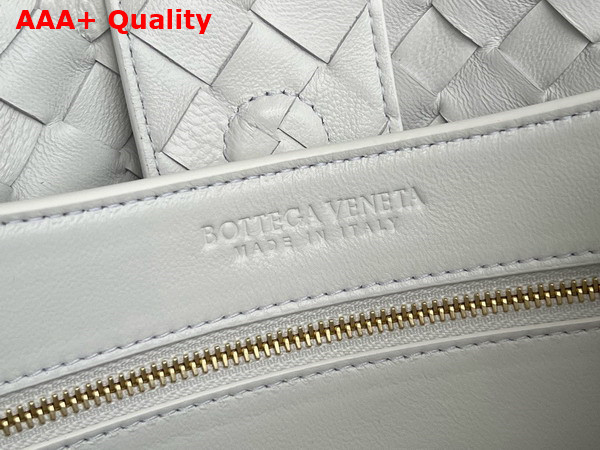 Bottega Veneta Medium Andiamo with Chain in Sea Salt Intrecciato Leather Replica