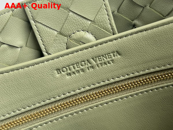 Bottega Veneta Medium Andiamo with Chain in Travertine Intrecciato Leather Replica