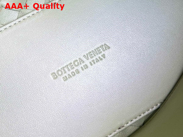 Bottega Veneta Medium Andiamo with Chain in Travertine Intrecciato Leather Replica