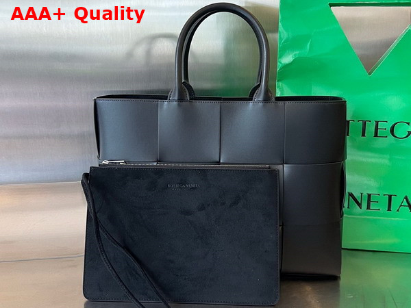 Bottega Veneta Medium Arco Tote Bag Black Intrecciato Leather Replica