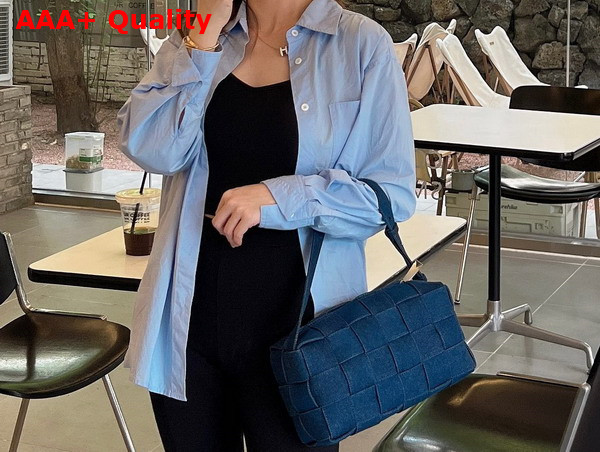 Bottega Veneta Medium Arco Tote Bag in Blue Denim Replica