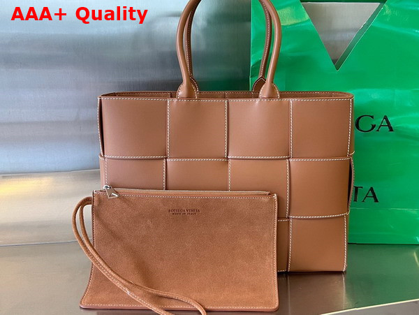 Bottega Veneta Medium Arco Tote Bag in Natural Intrecciato Leather with Edge Stitching Replica