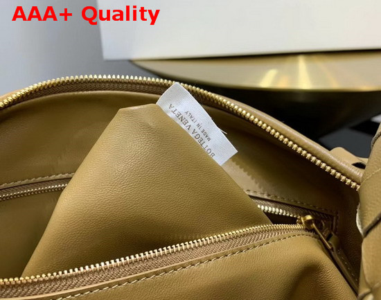 Bottega Veneta Medium BV Jodie Hobo Bag in Caramel Woven Leather Replica