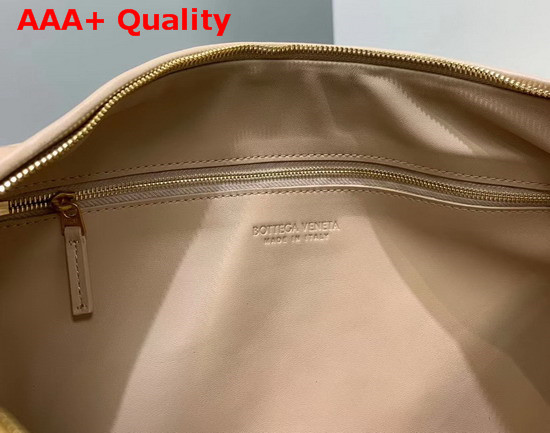 Bottega Veneta Medium BV Jodie Hobo Bag in Cipria Woven Leather Replica