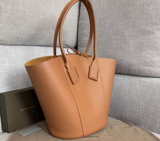 Bottega Veneta Medium Basket Tote in Wood French Calfskin