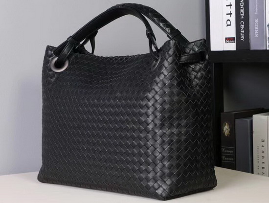 Bottega Veneta Medium Carda Bag in Black Nappa Leather