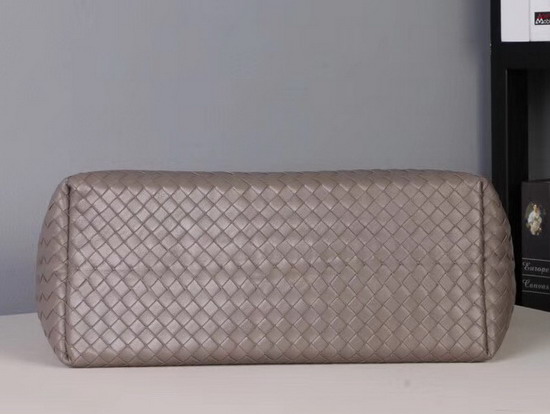 Bottega Veneta Medium Carda Bag in Light Grey Nappa Leather