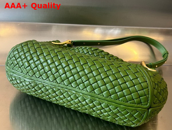 Bottega Veneta Medium Clicker Shoulder Bag in Avocado Padded Intreccio Leather Replica