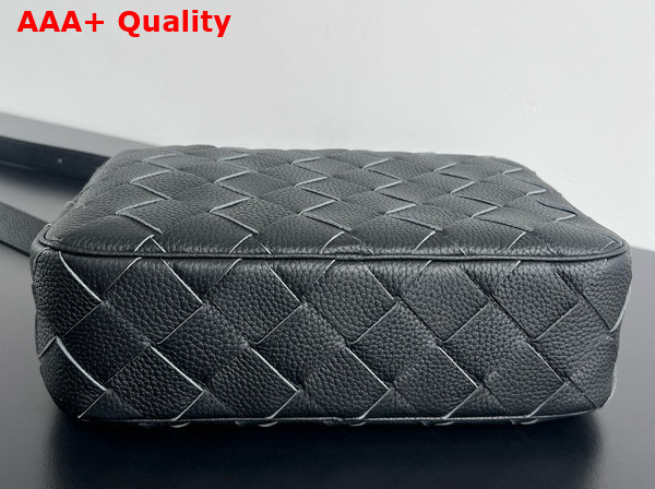 Bottega Veneta Medium Intrecciato Camera Bag in Black Intrecciato Grained Leather Replica