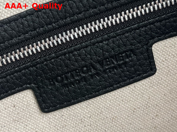 Bottega Veneta Medium Intrecciato Camera Bag in Black Intrecciato Grained Leather Replica