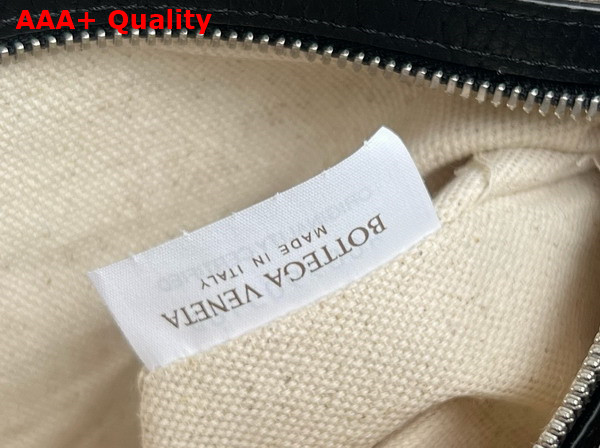 Bottega Veneta Medium Intrecciato Camera Bag in Black Intrecciato Grained Leather Replica