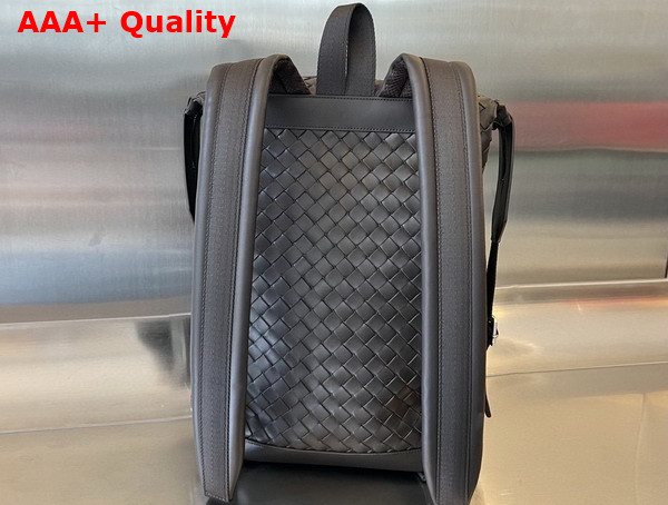 Bottega Veneta Medium Intrecciato Leather Backpack in Fondant Replica