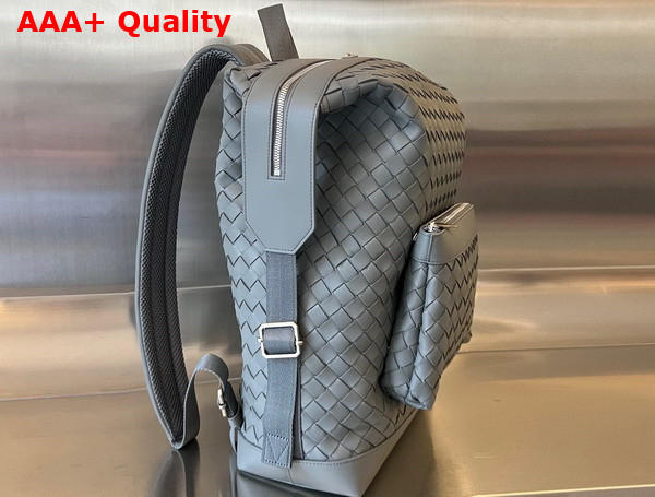 Bottega Veneta Medium Intrecciato Leather Backpack in Thunder Replica