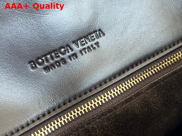 Bottega Veneta Medium Liberta Crossbody Bag in Fondant Smooth Calf Leather Replica