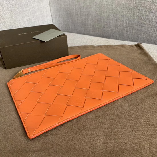 Bottega Veneta Medium Pouch in Burned Orange Intrecciato Nappa