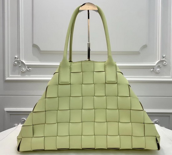 Bottega Veneta Medium Tote Bag in Light Yellow Maxi Intreccio