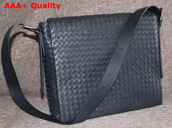 Bottega Veneta Messenger Bag in Nero Intrecciato Nappa Replica