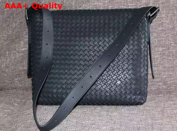 Bottega Veneta Messenger Bag in Nero Intrecciato Nappa Replica