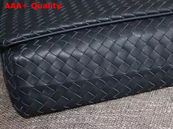 Bottega Veneta Messenger Bag in Nero Intrecciato Nappa Replica