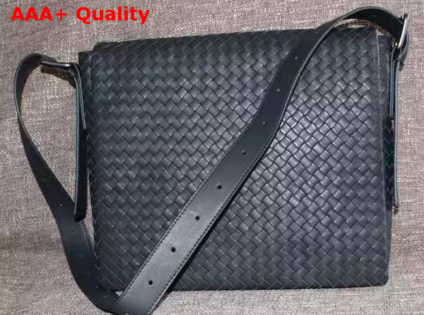 Bottega Veneta Messenger Bag in Nero Intrecciato Nappa Replica