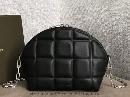 Bottega Veneta Mini Bag in Nero Padded Nappa