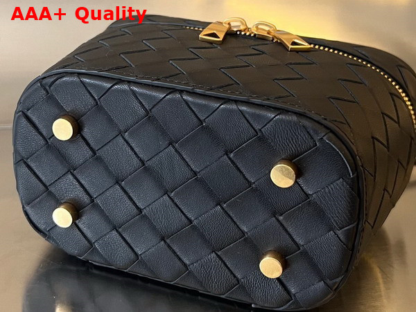 Bottega Veneta Mini Intrecciato Vanity Case in Black Lambskin Replica