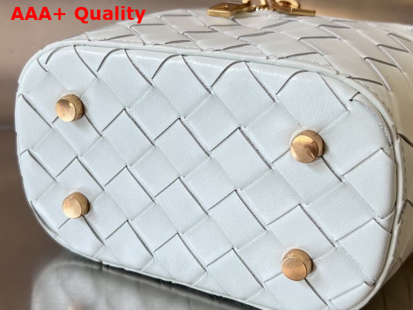 Bottega Veneta Mini Intrecciato Vanity Case in Glacier Lambskin Replica