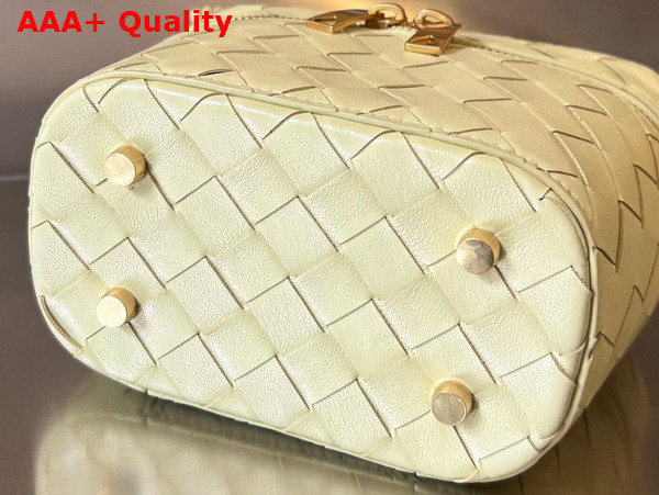 Bottega Veneta Mini Intrecciato Vanity Case in Ice Cream Lambskin Replica