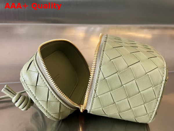 Bottega Veneta Mini Intrecciato Vanity Case in Travertine Lambskin Replica