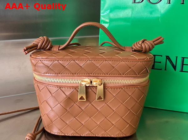 Bottega Veneta Mini Intrecciato Vanity Case in Wood Lambskin Replica