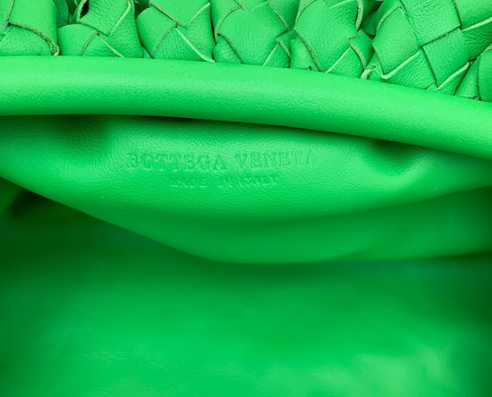 Bottega Veneta Oversize Pouch in Intrecciato Nappa Bright Green