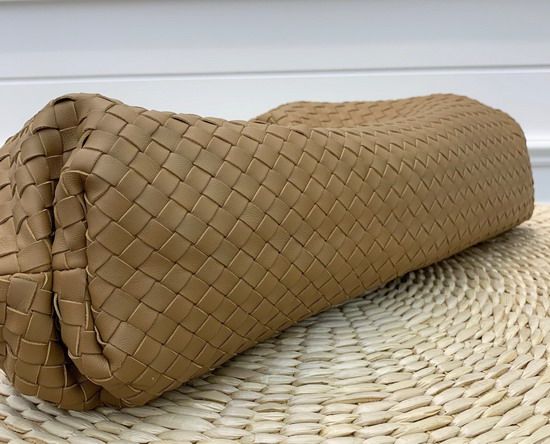 Bottega Veneta Oversize Pouch in Intrecciato Nappa Camel