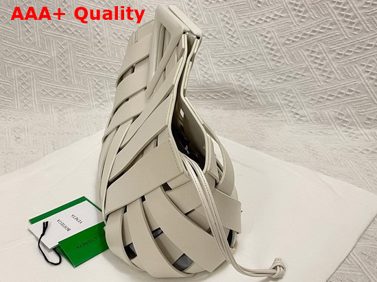 Bottega Veneta Point White Medium Intreccio Leather Top Handle Basket Bag Replica