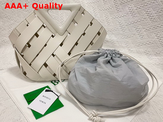 Bottega Veneta Point White Medium Intreccio Leather Top Handle Basket Bag Replica