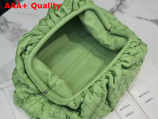 Bottega Veneta Pouch in Apple Green Intrecciato Leather Replica