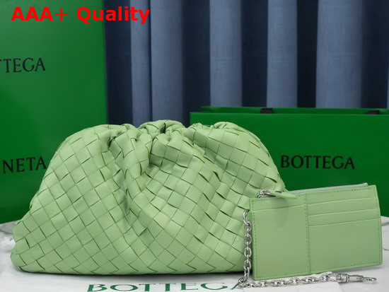 Bottega Veneta Pouch in Apple Green Intrecciato Leather Replica