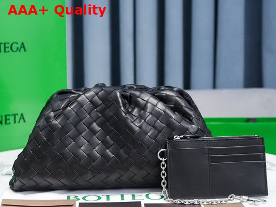 Bottega Veneta Pouch in Black Intrecciato Leather Replica