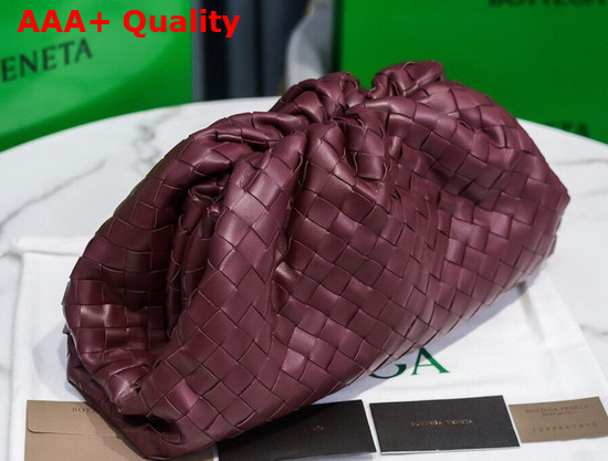 Bottega Veneta Pouch in Bordeaux Intrecciato Leather Replica