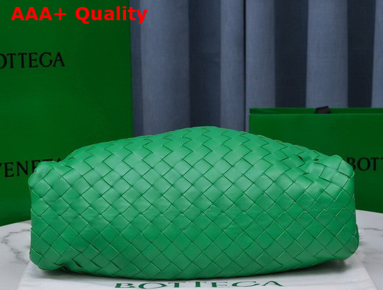 Bottega Veneta Pouch in Green Intrecciato Leather Replica